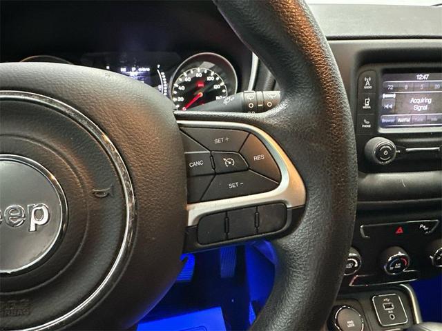 Photo of 2017 Diamond Black Crystal Pearlcoat Jeep New Compass