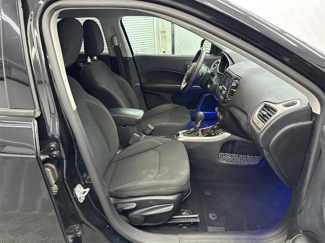 Photo of 2017 Diamond Black Crystal Pearlcoat Jeep New Compass