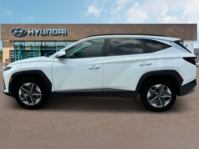 Photo of 2025 Serenity White Pearl Hyundai TUCSON