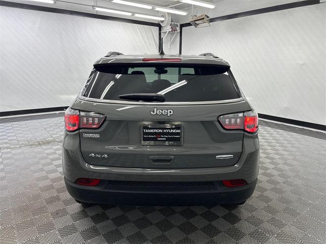 Photo of 2023 Sting-Gray Clearcoat Jeep Compass