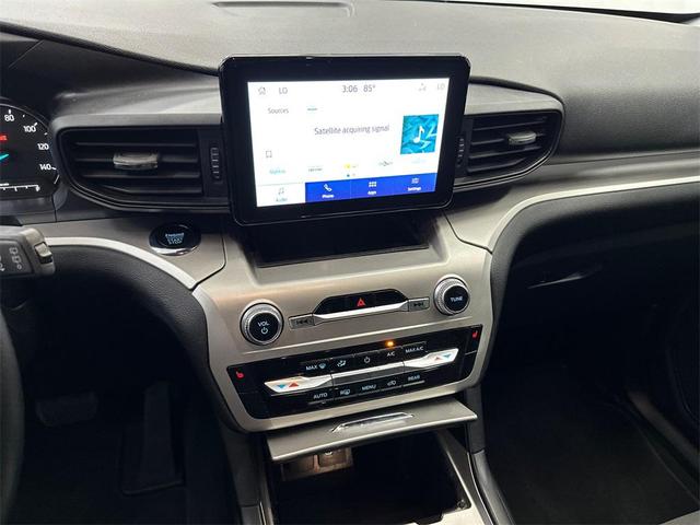 Photo of 2022 RAPID RED MET TINTED CC Ford Explorer