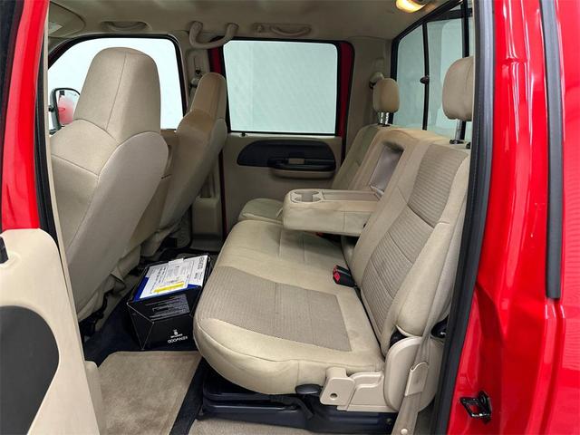 Photo of 2005 Red Ford F-350