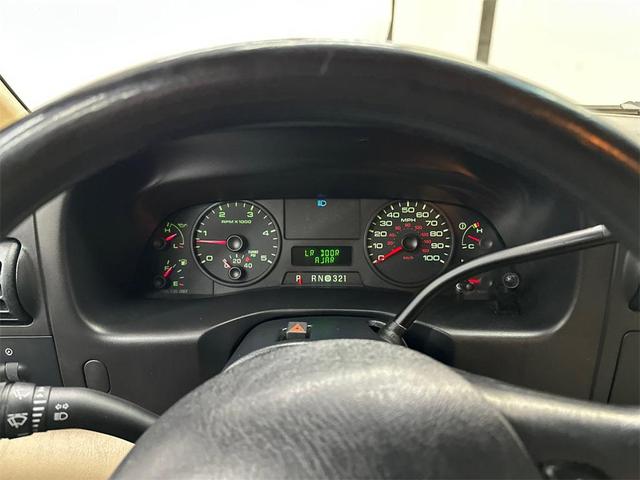 Photo of 2005 Red Ford F-350
