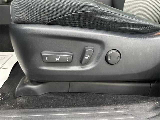 Photo of 2016 Magnetic Gray Metallic Toyota 4Runner