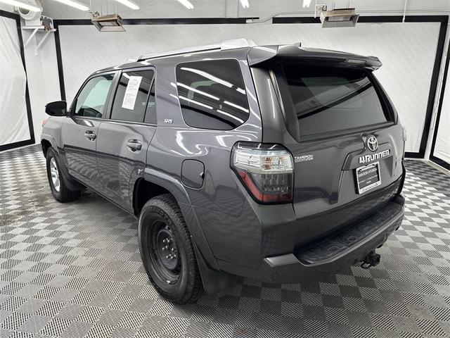 Photo of 2016 Magnetic Gray Metallic Toyota 4Runner