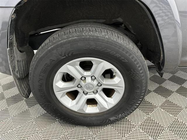 Photo of 2016 Magnetic Gray Metallic Toyota 4Runner