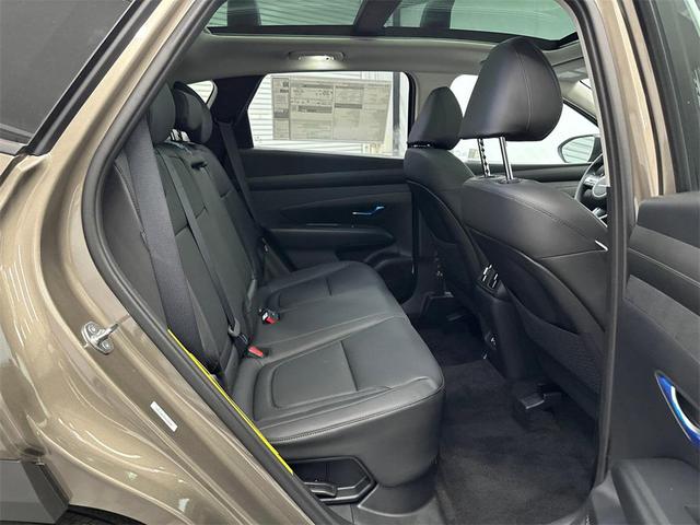 Photo of 2025 Cashmere Bronze Hyundai TUCSON Hybrid