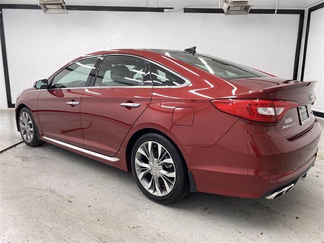 Photo of 2015 Venetian Red Hyundai SONATA