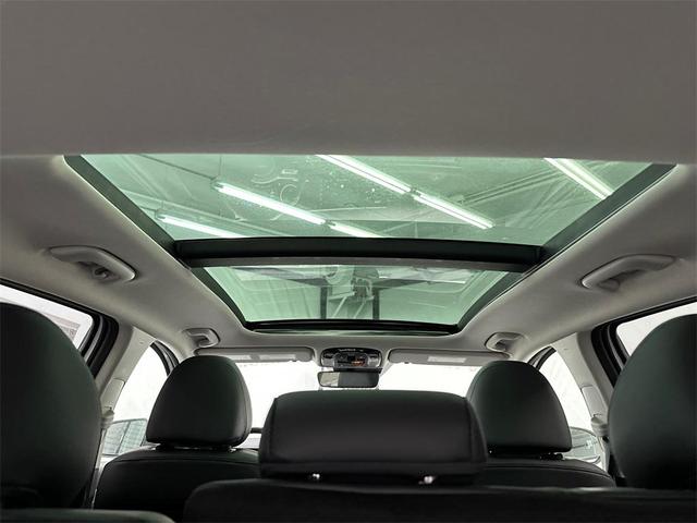 Photo of 2025 Serenity White Pearl Hyundai TUCSON