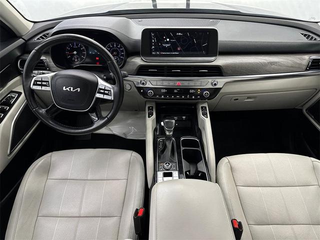 Photo of 2022 Gravity Grey Kia Telluride