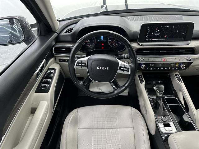 Photo of 2022 Gravity Grey Kia Telluride