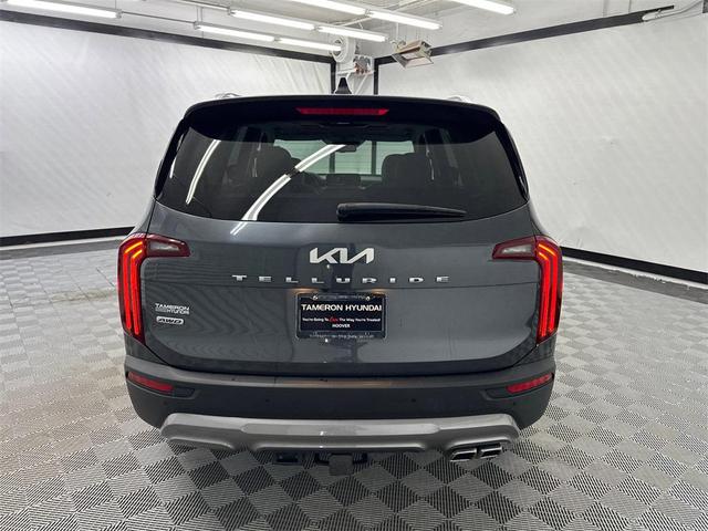 Photo of 2022 Gravity Grey Kia Telluride
