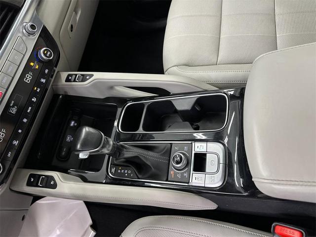 Photo of 2022 Gravity Grey Kia Telluride