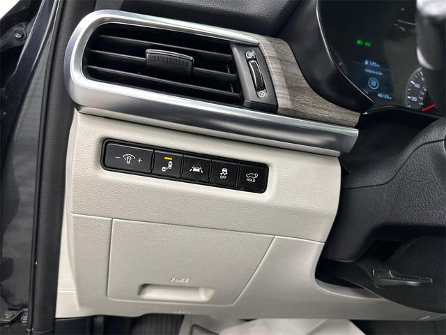 Photo of 2022 Gravity Grey Kia Telluride