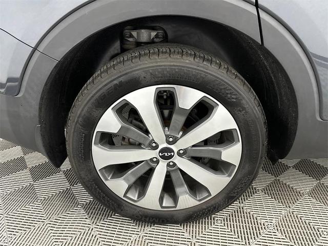 Photo of 2022 Gravity Grey Kia Telluride