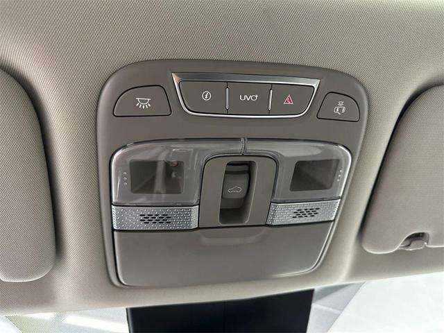 Photo of 2022 Gravity Grey Kia Telluride