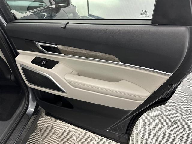 Photo of 2022 Gravity Grey Kia Telluride