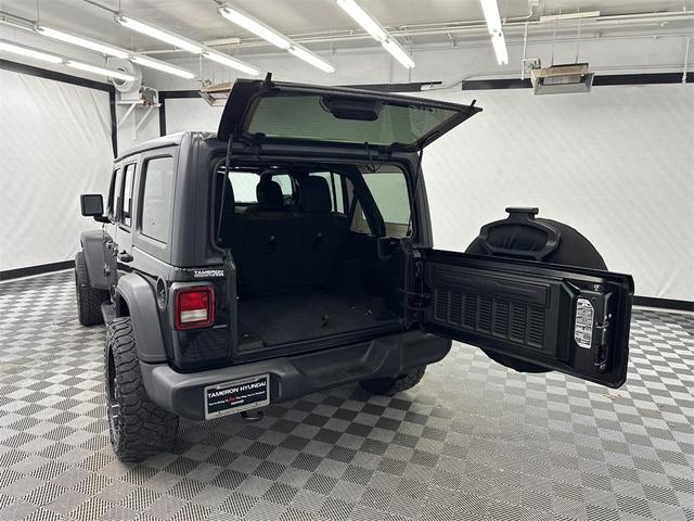 Photo of 2021 Black Clearcoat Jeep Wrangler Unlimited