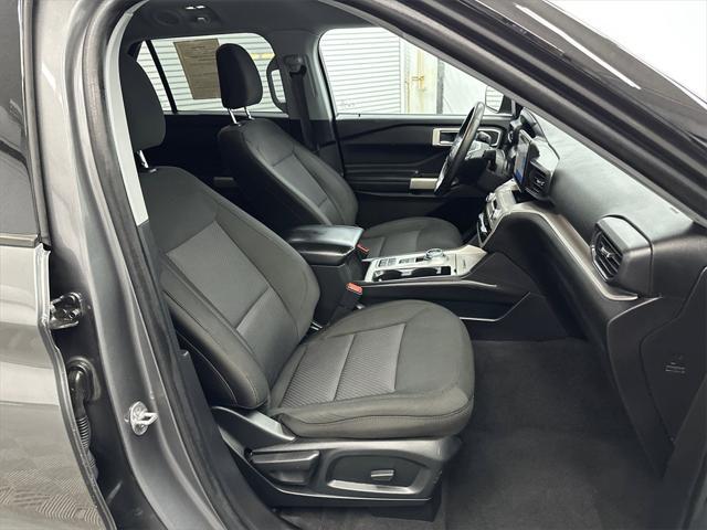 Photo of 2023 Gray Metallic Ford Explorer