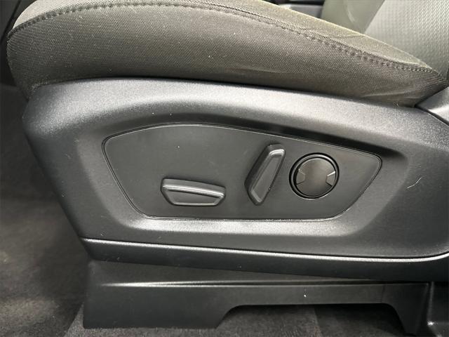 Photo of 2023 Gray Metallic Ford Explorer