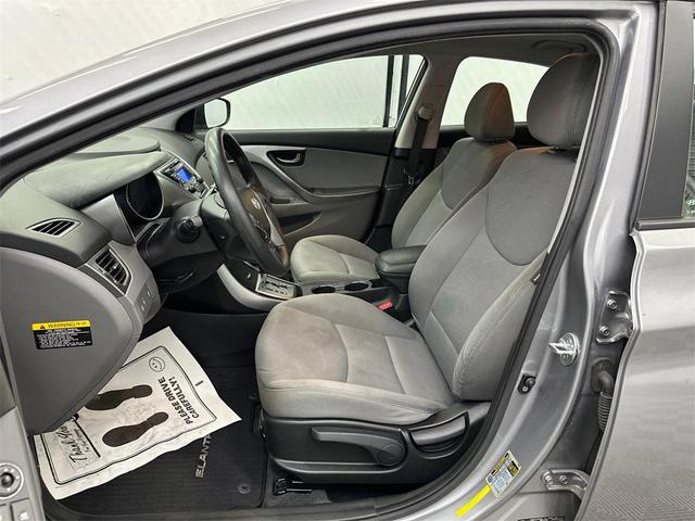 Photo of 2013 Titanium Gray Metallic Hyundai ELANTRA