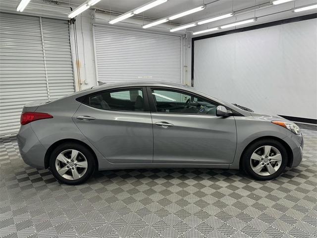 Photo of 2013 Titanium Gray Metallic Hyundai ELANTRA