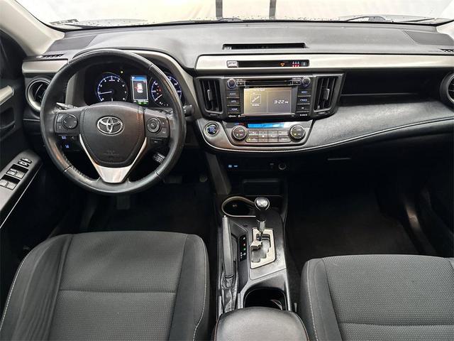 Photo of 2018 Magnetic Gray Metallic Toyota RAV4