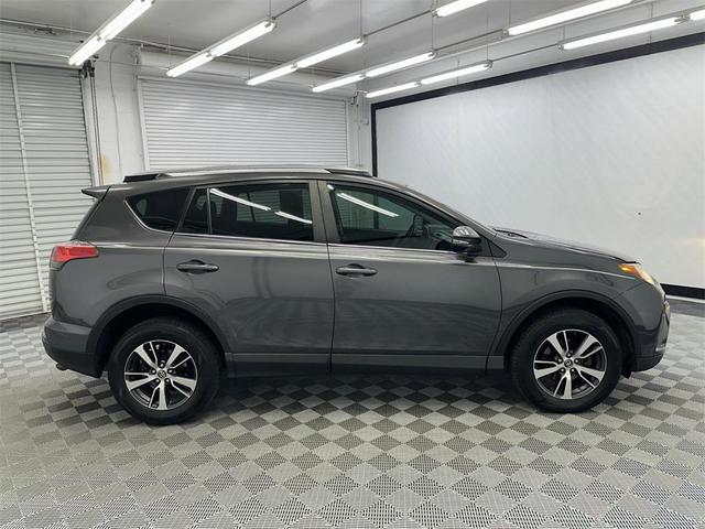 Photo of 2018 Magnetic Gray Metallic Toyota RAV4