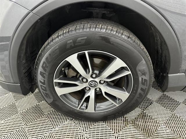 Photo of 2018 Magnetic Gray Metallic Toyota RAV4