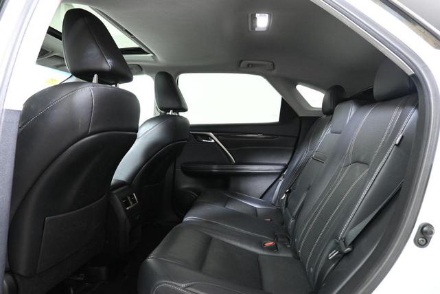 Photo of 2018 Eminent White Pearl Lexus RX 350