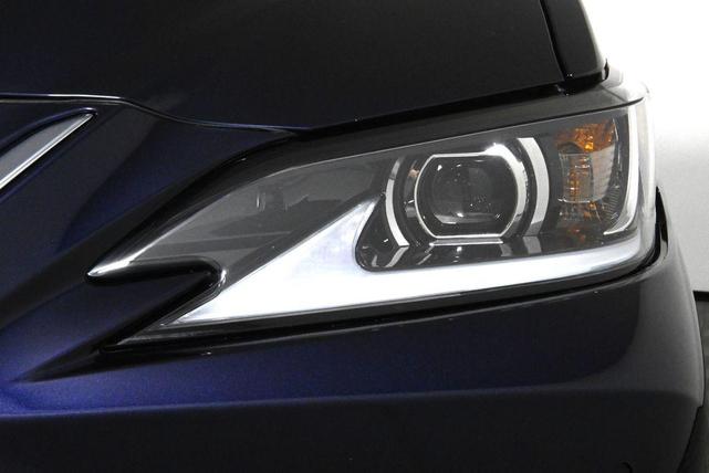 Photo of 2022 Nightfall Mica Lexus ES 350