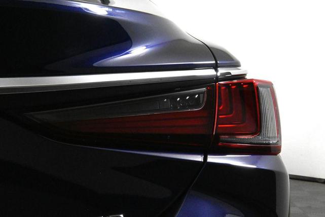 Photo of 2022 Nightfall Mica Lexus ES 350