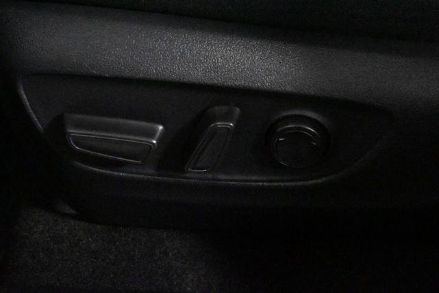 Photo of 2022 Midnight Black Metallic Toyota RAV4 Hybrid