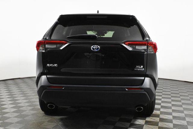 Photo of 2022 Midnight Black Metallic Toyota RAV4 Hybrid