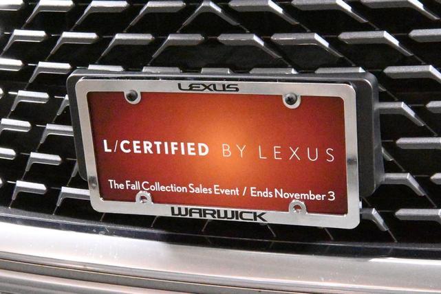Photo of 2022 Atomic Silver Lexus RX 350