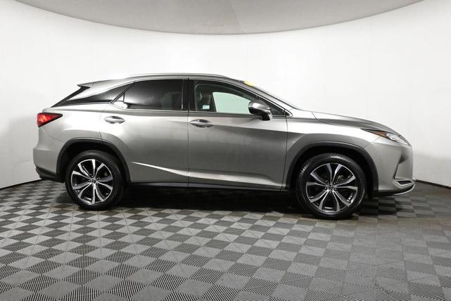 Photo of 2022 Atomic Silver Lexus RX 350