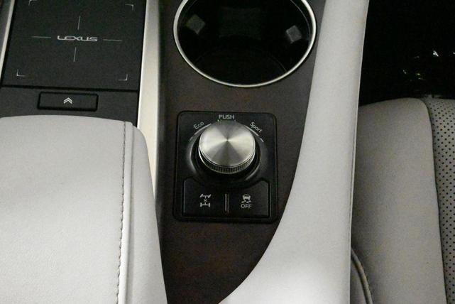 Photo of 2022 Atomic Silver Lexus RX 350