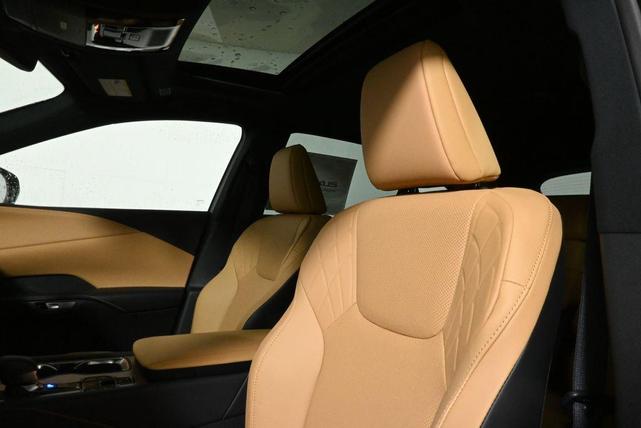 Photo of 2025 Nori Green Pearl Lexus RX 350