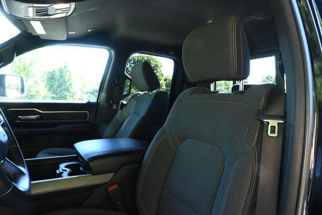 Photo of 2021 Diamond Black Crystal Pearlcoat RAM 1500