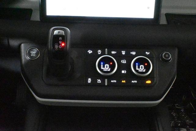 Photo of 2024 Fuji White Land Rover Defender