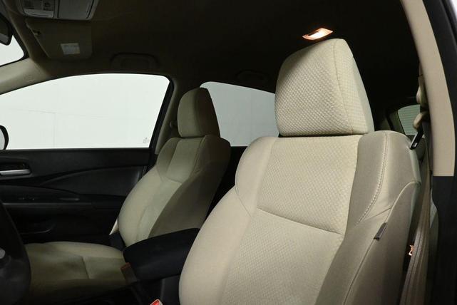 Photo of 2016 White Diamond Pearl Honda CR-V