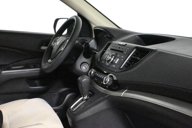 Photo of 2016 White Diamond Pearl Honda CR-V