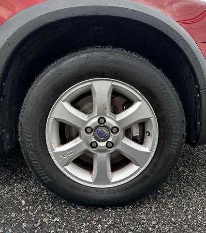 Photo of 2011 Flamenco Red Metallic Volvo XC70