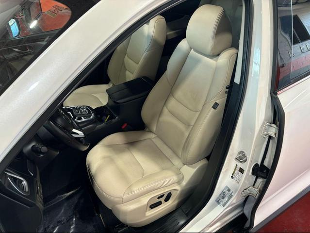 Photo of 2018 Snowflake White Pearl Mica Mazda CX-9