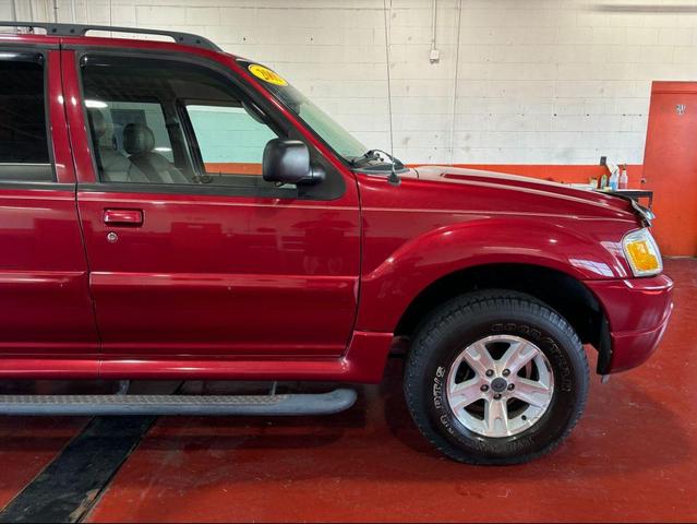 Photo of 2005 Red Fire Clearcoat Ford Explorer Sport Trac