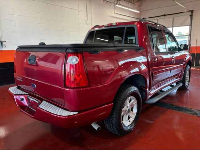 Photo of 2005 Red Fire Clearcoat Ford Explorer Sport Trac