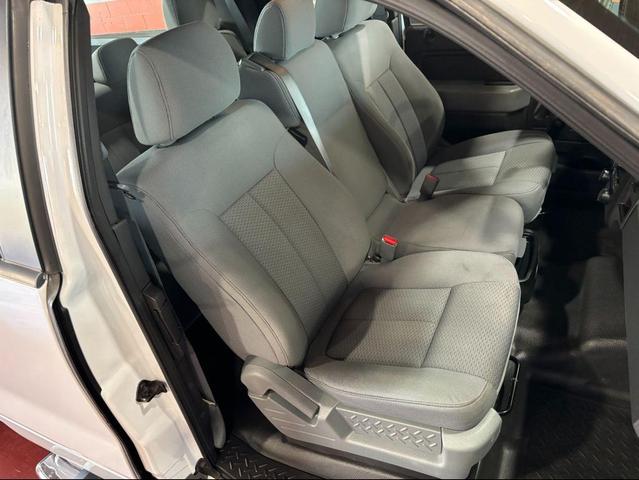 Photo of 2014 Oxford White Ford F-150