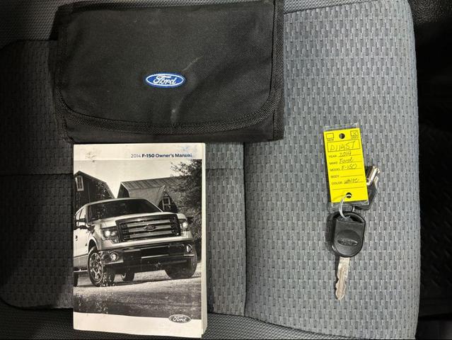 Photo of 2014 Oxford White Ford F-150