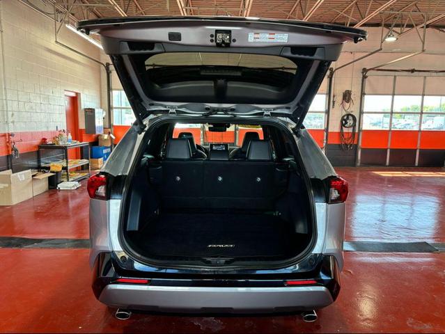 Photo of 2020 Silver Sky Metallic w/Midnight Black Roof Toyota RAV4 Hybrid