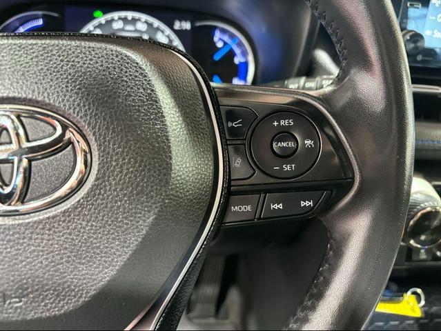 Photo of 2020 Silver Sky Metallic w/Midnight Black Roof Toyota RAV4 Hybrid